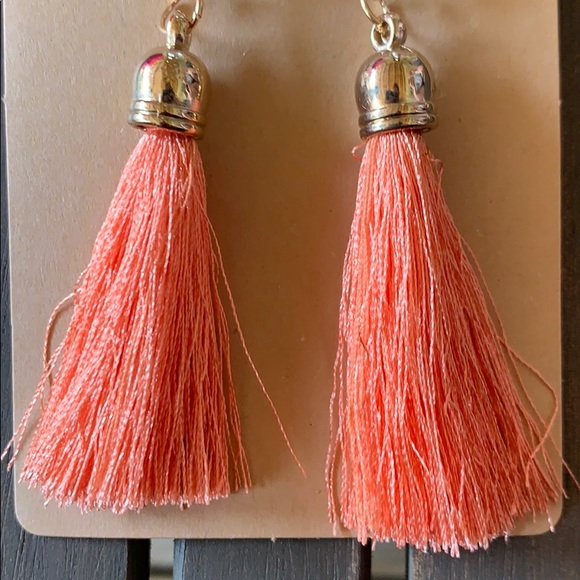 FASHION EARRINGS - Picture 3 of 3